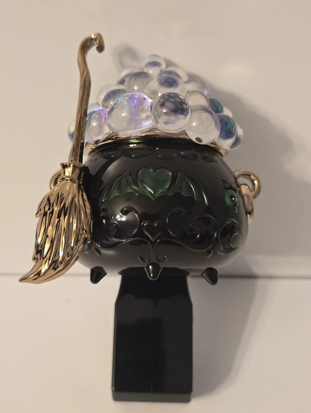 Bath and Body Works Halloween Witchy Cauldron Plug In
